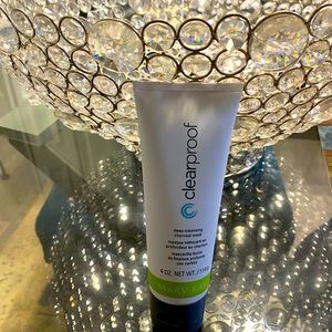 Clear Proof® Deep-Cleansing Charcoal Mask